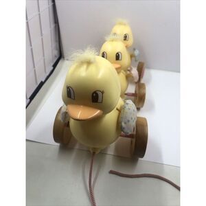 Duck Family Pull Toy Amy Coe Limited Edition Paddling Ducks Musical Moves Sound